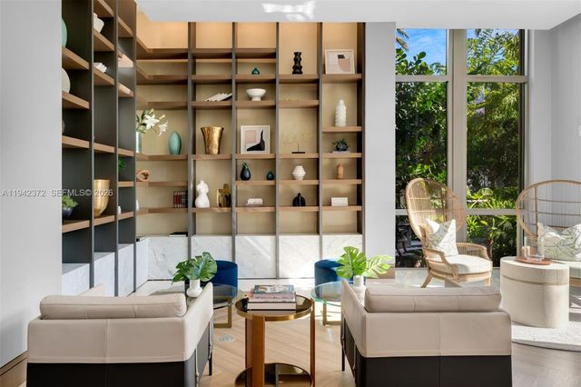 515 Valencia Ave 1103, Coral Gables, FL 33134