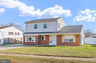 55 SANFORD DR, Newark, DE 19713