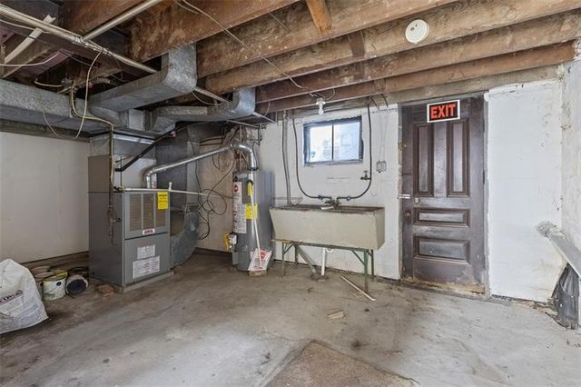 514 Cavitt Ave, Trafford, PA 15085