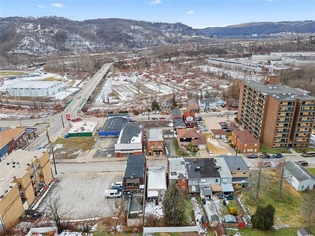 514 Cavitt Ave, Trafford, PA 15085