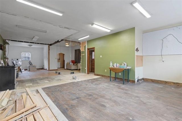 514 Cavitt Ave, Trafford, PA 15085