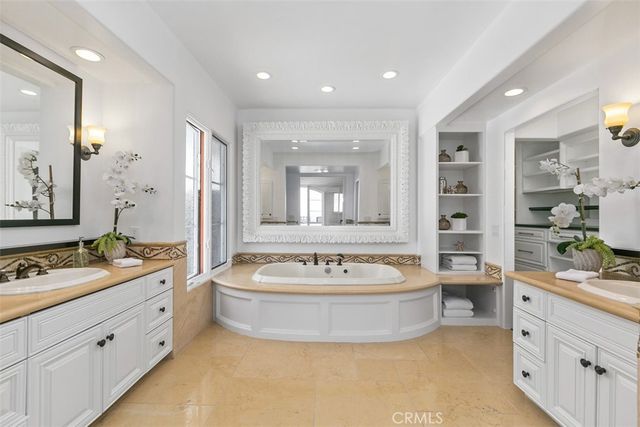 12 Geneve, Newport Beach, CA 92660