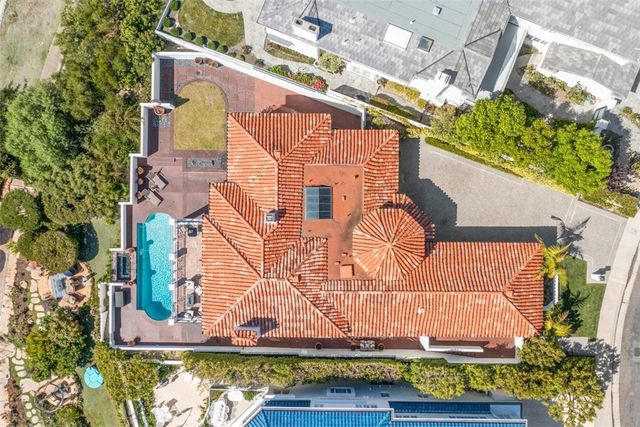 12 Geneve, Newport Beach, CA 92660