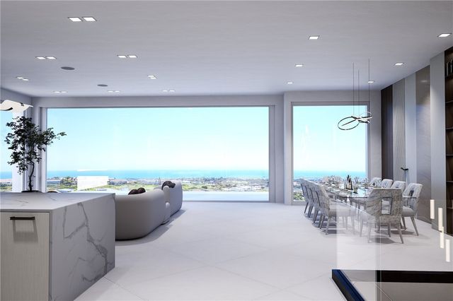 12 Geneve, Newport Beach, CA 92660