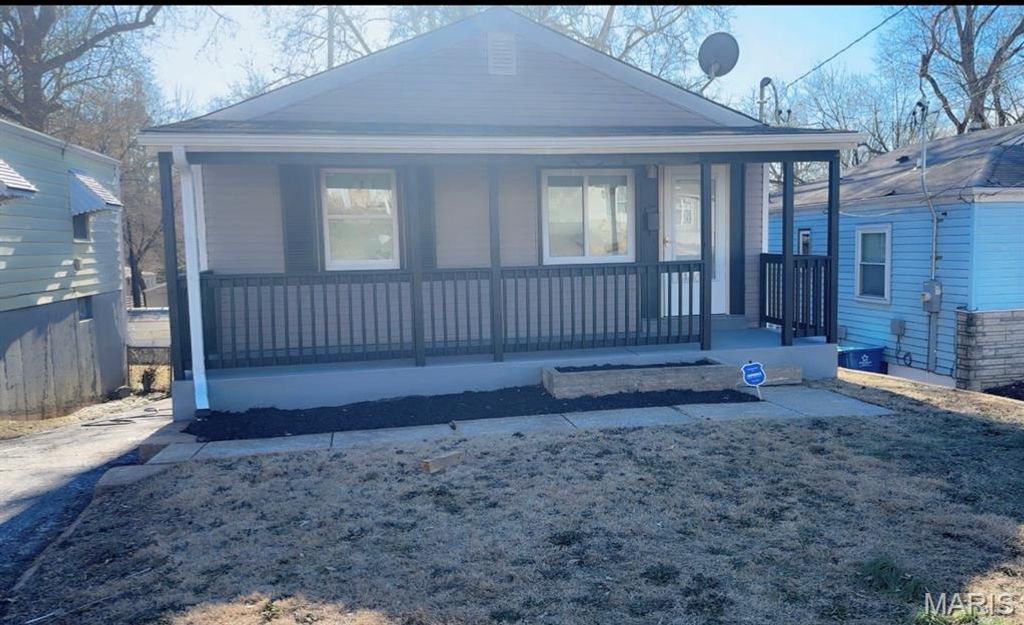 138 Elkan Avenue, Ferguson, MO 63135