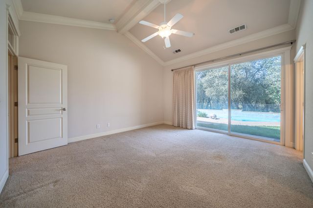 1865 Dellwood Drive, Redding, CA 96003