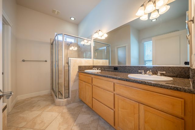 1865 Dellwood Drive, Redding, CA 96003