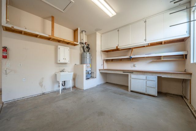 1865 Dellwood Drive, Redding, CA 96003