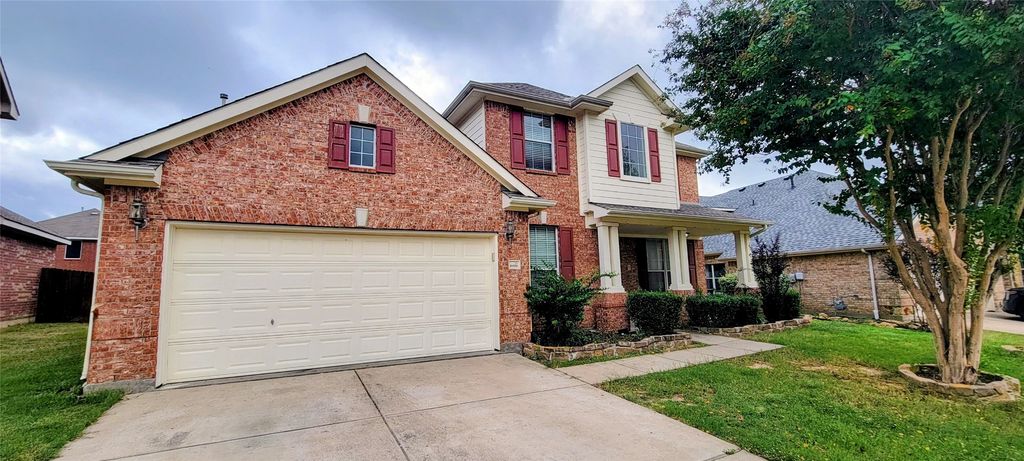 9221 Wild River Drive, Arlington, TX 76002 — exterior