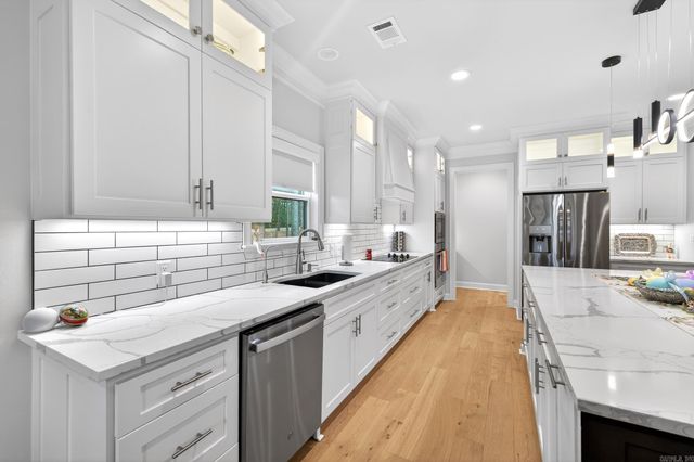 6 El Ejido Lane, Hot Springs Village, AR 71909