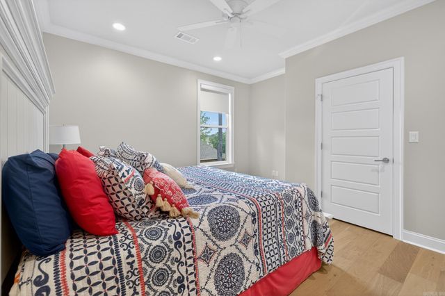 6 El Ejido Lane, Hot Springs Village, AR 71909