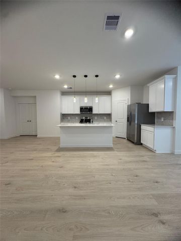 31123 Warwick Coast Court, Fulshear, TX 77441