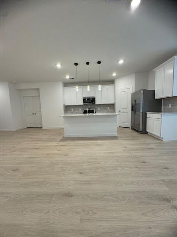 31123 Warwick Coast Court, Fulshear, TX 77441