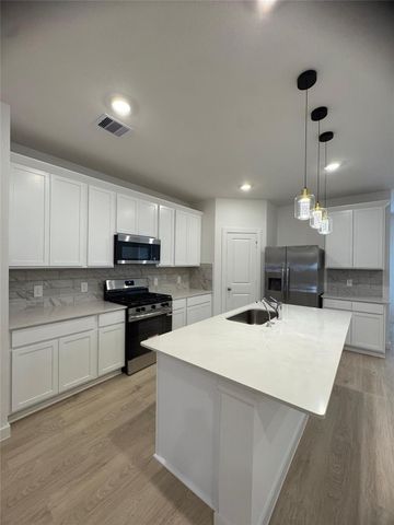 31123 Warwick Coast Court, Fulshear, TX 77441