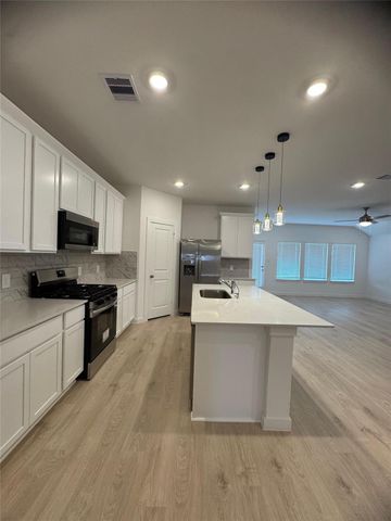 31123 Warwick Coast Court, Fulshear, TX 77441