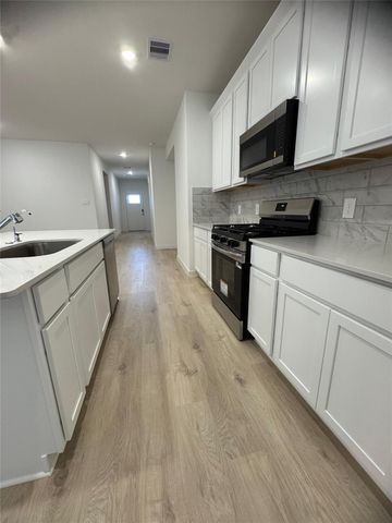 31123 Warwick Coast Court, Fulshear, TX 77441