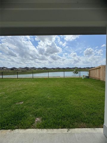 31123 Warwick Coast Court, Fulshear, TX 77441