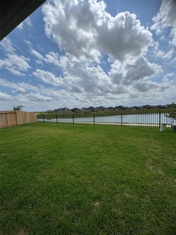31123 Warwick Coast Court, Fulshear, TX 77441