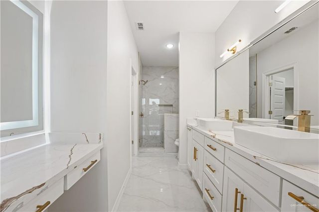 1221 E Boxwood Street, San Juan, TX 78589