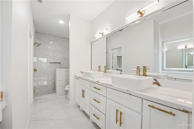 1221 E Boxwood Street, San Juan, TX 78589