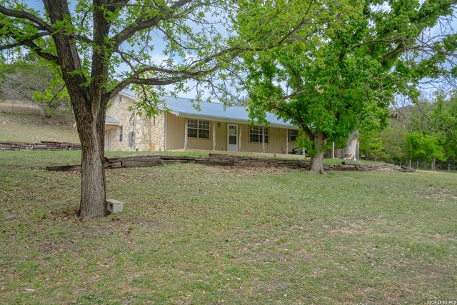 535 Camino Real Rd, Kerrville, TX 78028