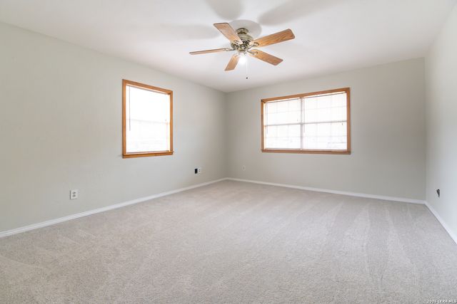 535 Camino Real Rd, Kerrville, TX 78028