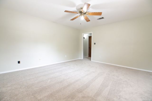 535 Camino Real Rd, Kerrville, TX 78028