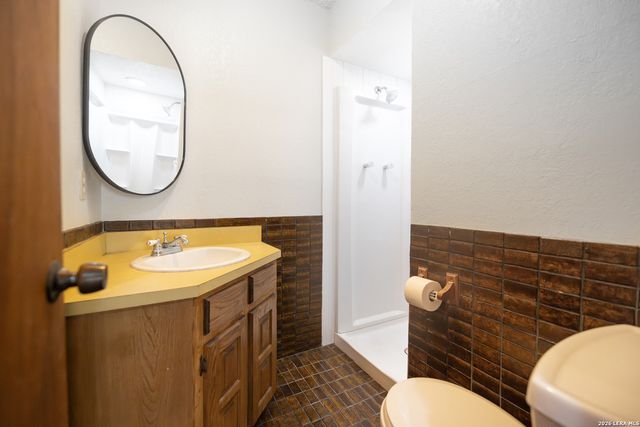 535 Camino Real Rd, Kerrville, TX 78028