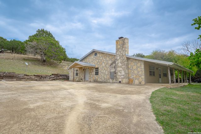 535 Camino Real Rd, Kerrville, TX 78028