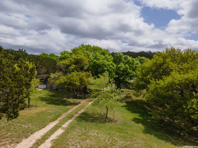 535 Camino Real Rd, Kerrville, TX 78028
