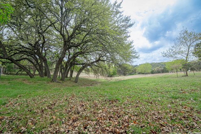 535 Camino Real Rd, Kerrville, TX 78028