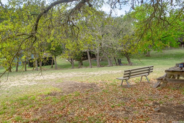 535 Camino Real Rd, Kerrville, TX 78028