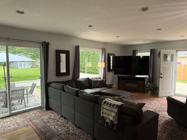 481 Michigan Avenue, Marysville, MI 48040