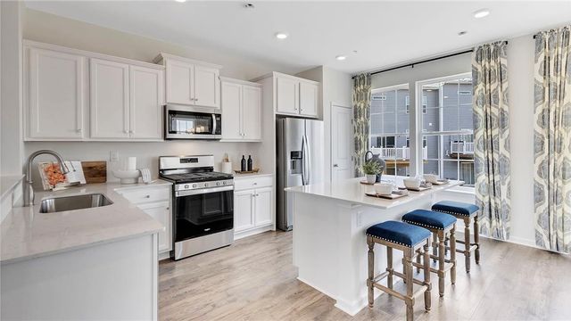 213 Winding Road, Forks Twp, PA 18040