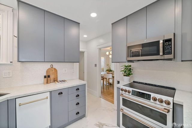 2562 26th Avenue, San Francisco, CA 94116