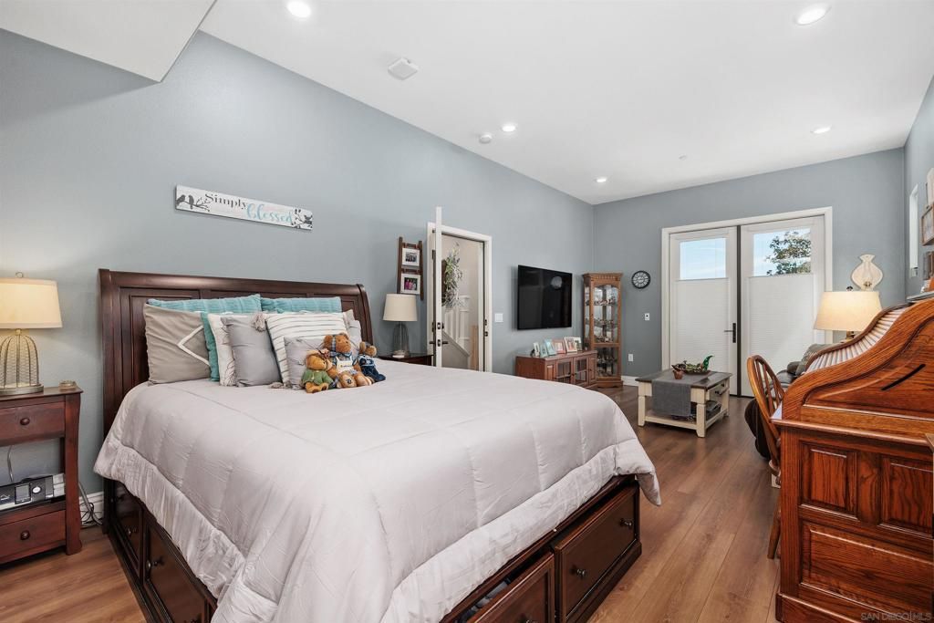 Image 29 of property listing at 21516 Harmony Village, Escondido, CA 92029