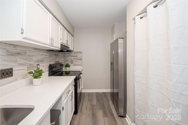 8839 Hunter Ridge Drive, Charlotte, NC 28226