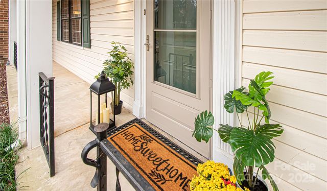 8839 Hunter Ridge Drive, Charlotte, NC 28226