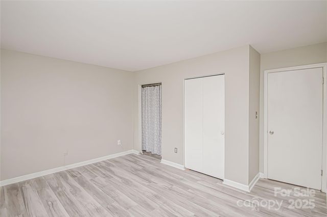 8839 Hunter Ridge Drive, Charlotte, NC 28226