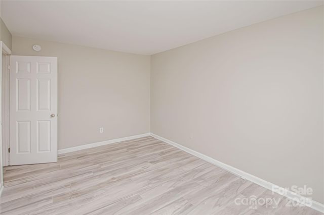 8839 Hunter Ridge Drive, Charlotte, NC 28226