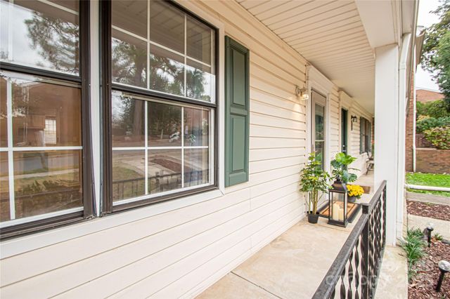 8839 Hunter Ridge Drive, Charlotte, NC 28226