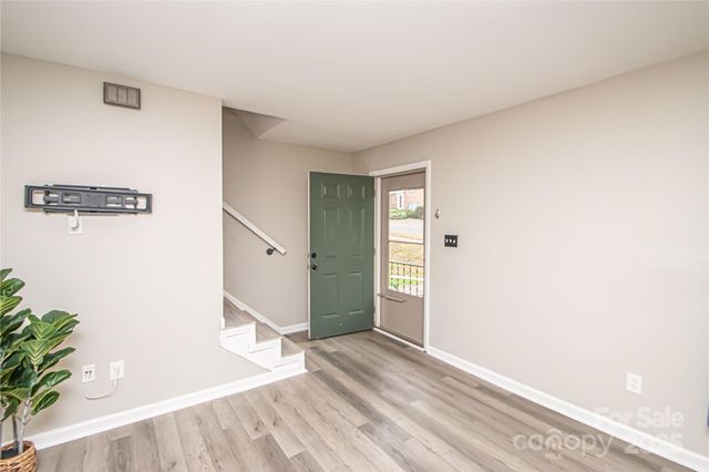 8839 Hunter Ridge Drive, Charlotte, NC 28226