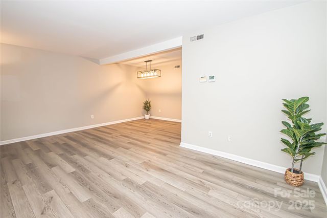 8839 Hunter Ridge Drive, Charlotte, NC 28226