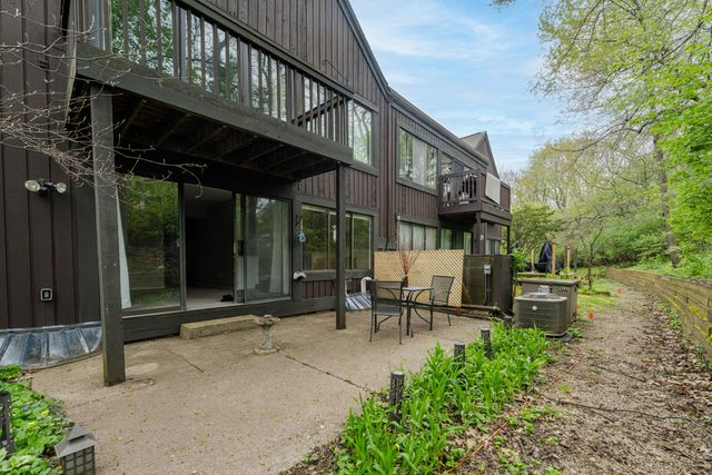114 Lanark Court C, Kalamazoo, MI 49006