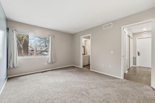 114 Lanark Court C, Kalamazoo, MI 49006