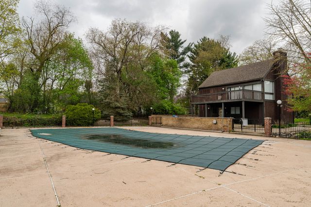 114 Lanark Court C, Kalamazoo, MI 49006