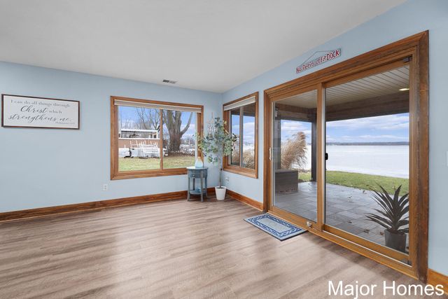 3179 Sandy Beach Street, Wayland, MI 49348