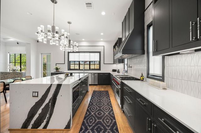 2616 Fenwood Road, West University Place, TX 77005