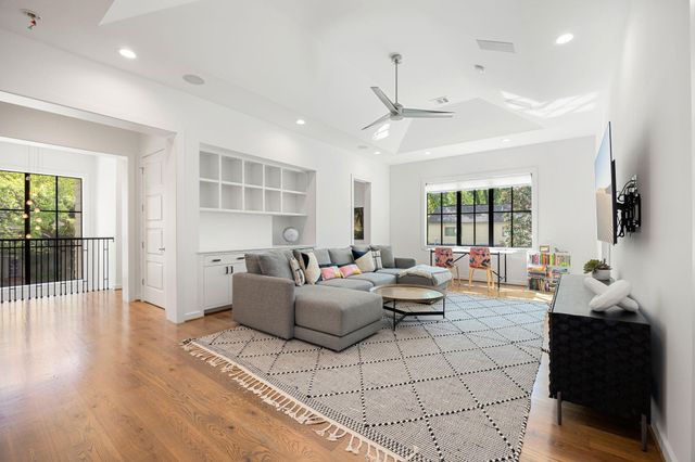 2616 Fenwood Road, West University Place, TX 77005