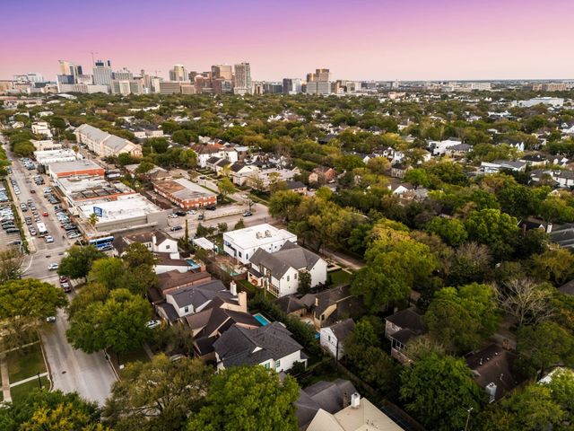 2616 Fenwood Road, West University Place, TX 77005